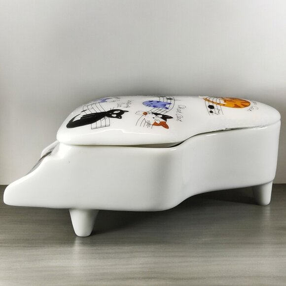 Cat's World Piano Trinket Box. Kitty Poses & Music Notes AKEMI TAKAGI Japan - Picture 5 of 15